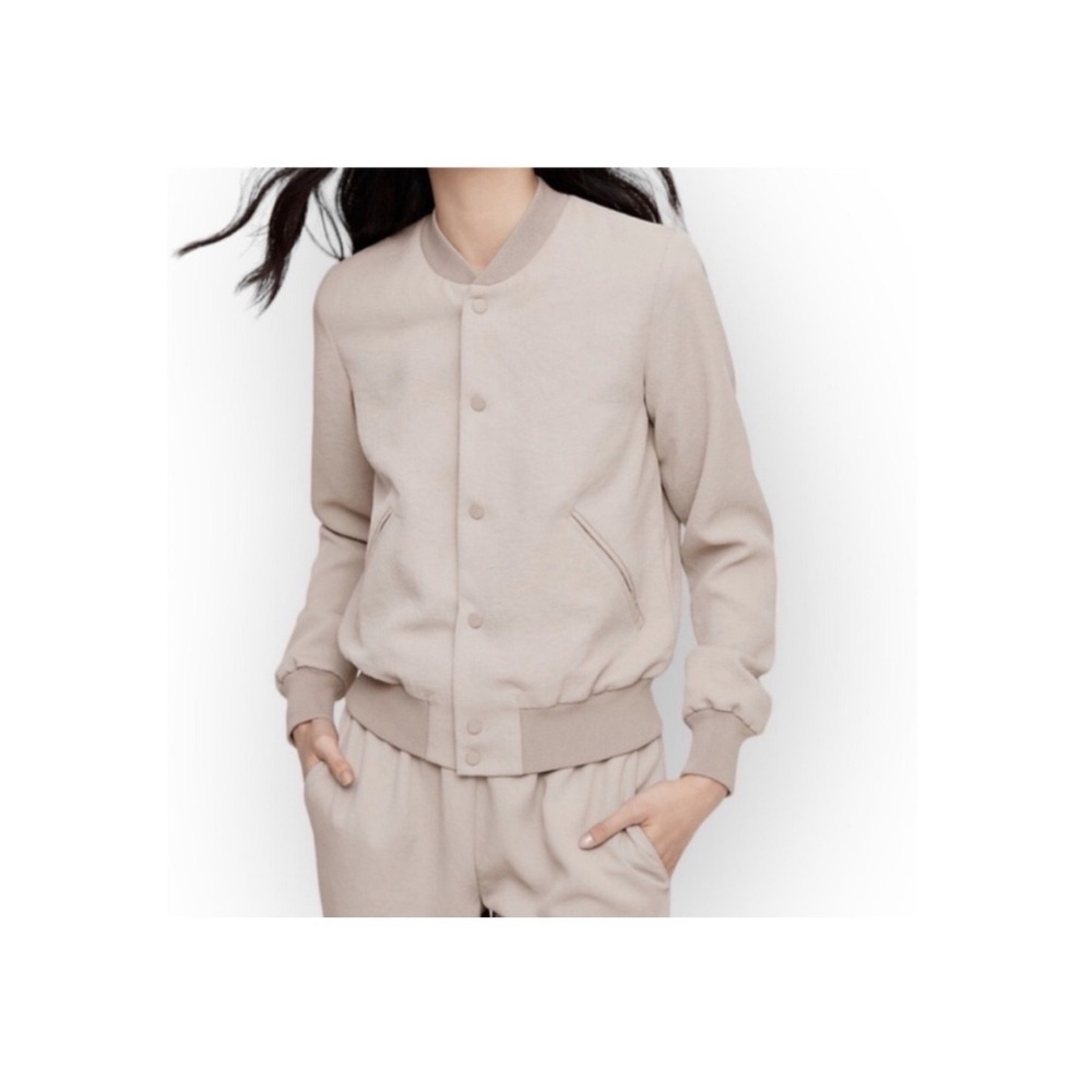 Aritzia Wilfred Bomber Jacket Button Front Neutral Beige Casual Lightweight - Picture 2 of 12